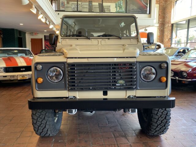 1985 Land Rover DEFENDER 110 2-DOOR -- - photo 11