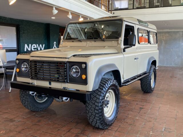 1985 Land Rover DEFENDER 110 2-DOOR -- - photo 2