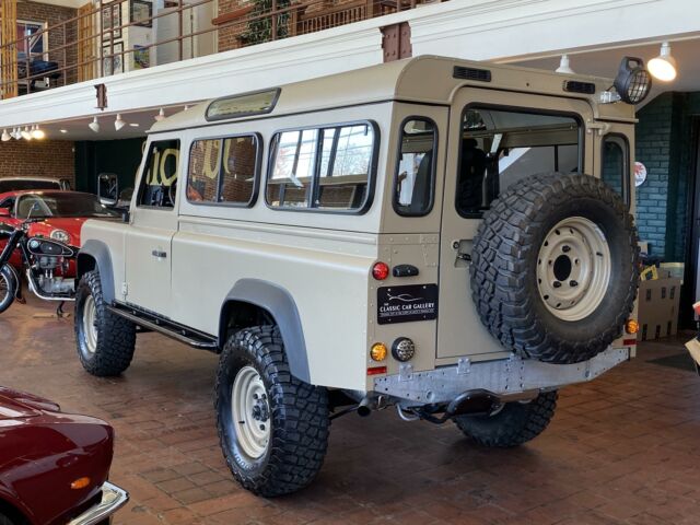 1985 Land Rover DEFENDER 110 2-DOOR -- - photo 6