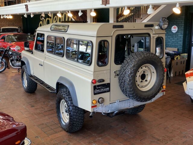 1985 Land Rover DEFENDER 110 2-DOOR -- - photo 7