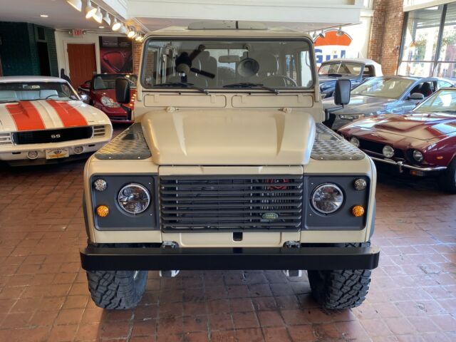 1985 Land Rover DEFENDER 110 2-DOOR -- - photo 8