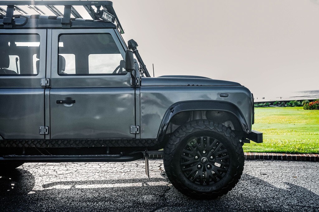 1985 Land Rover Defender 110 LS3 - photo 11