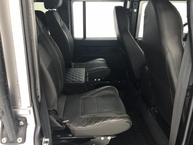 1980 Land Rover Defender 110 Wagon - photo 13