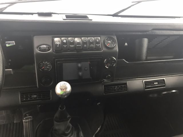 1980 Land Rover Defender - photo 11