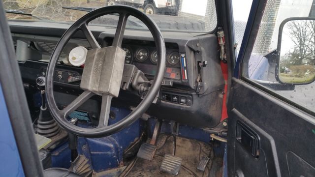 1980 Land Rover Defender County Station Wagon - photo 7