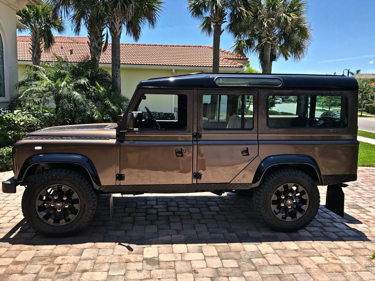 1985 Land Rover Defender Beige - photo 8