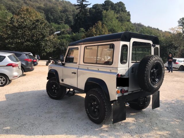 1980 Land Rover Defender 90 - photo 2