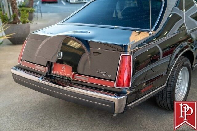 1985 Lincoln Continental Mk VII LSC - photo 12