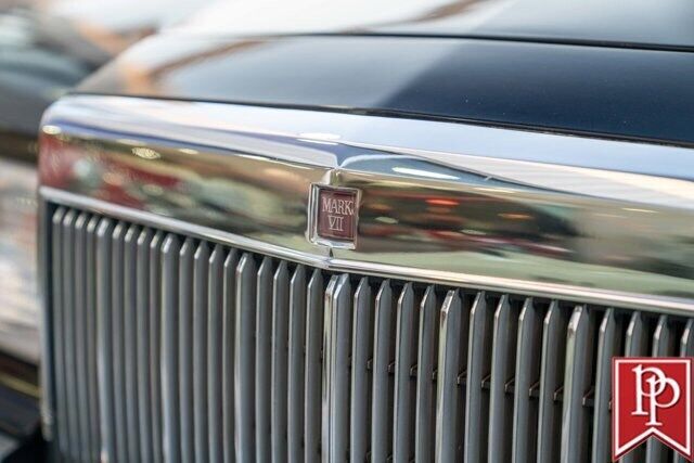 1985 Lincoln Continental Mk VII LSC - photo 3
