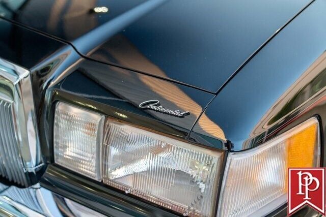 1985 Lincoln Continental Mk VII LSC - photo 4