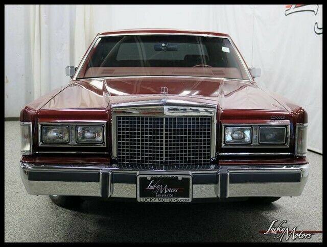 1985 Lincoln Town Car -- - photo 7