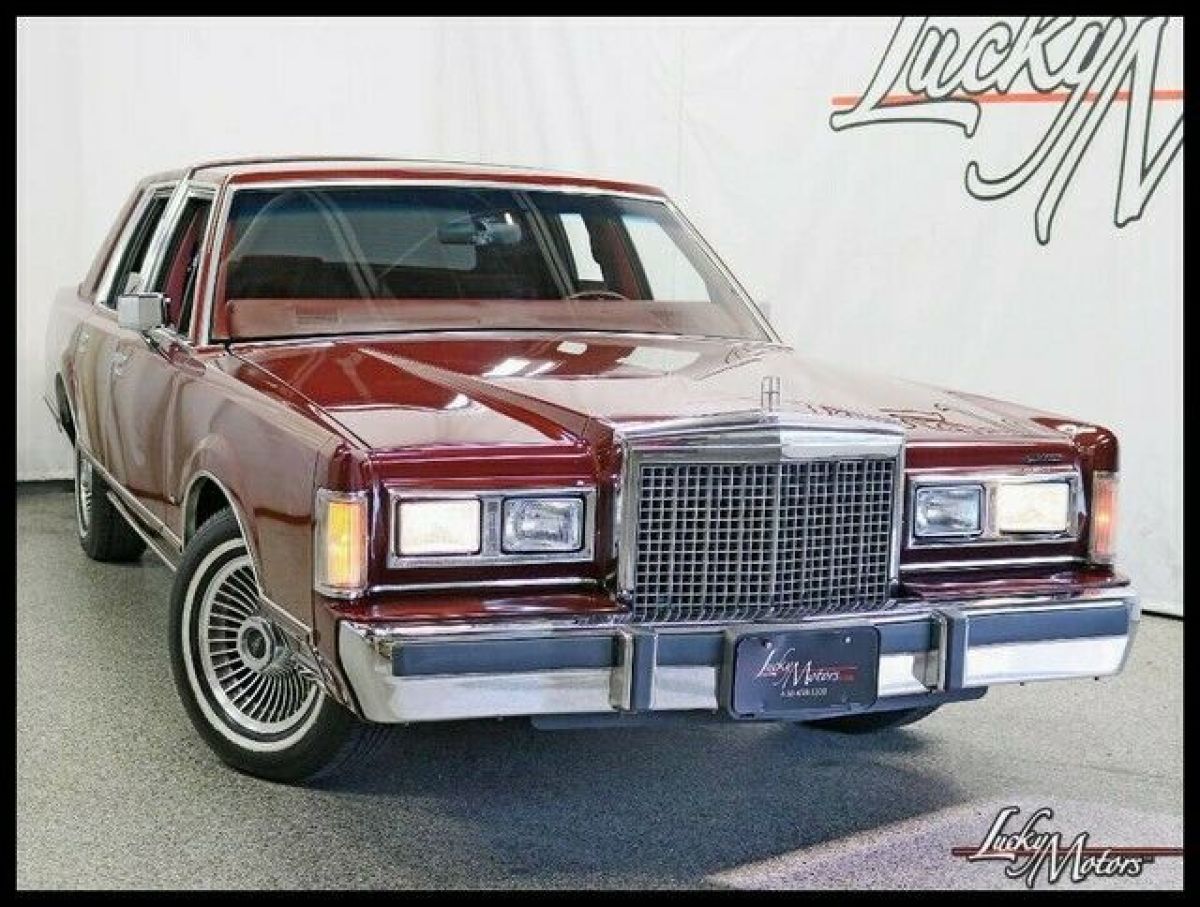 1985 Lincoln Town Car - photo 6