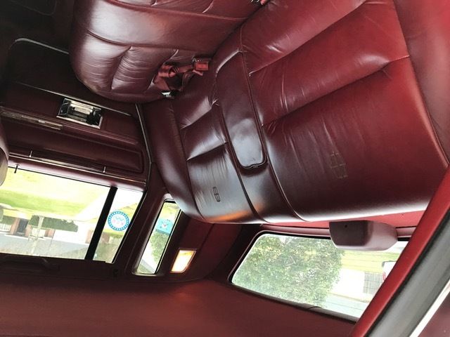 1985 Lincoln Town Car Base Sedan 4-Door - photo 6