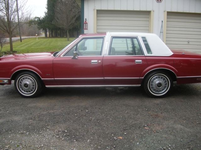 1985 Lincoln Town Car - photo 5