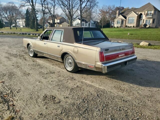 1985 Lincoln Town Car -- - photo 12