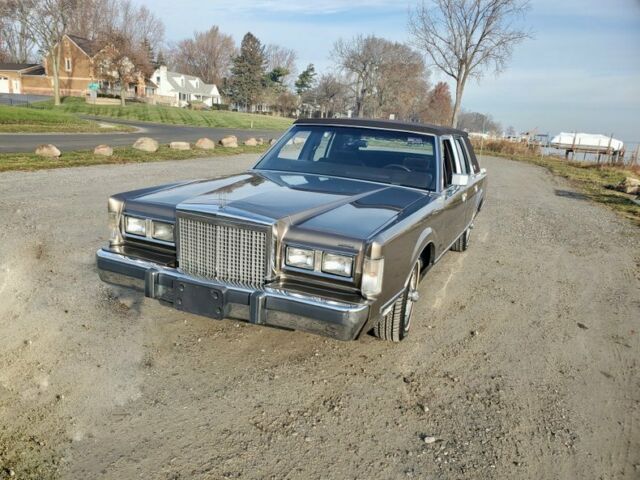 1985 Lincoln Town Car -- - photo 9