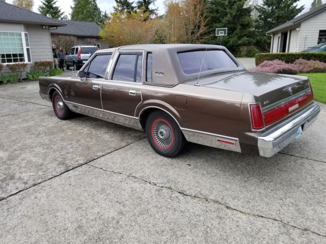 1985 Lincoln Town Car - photo 5