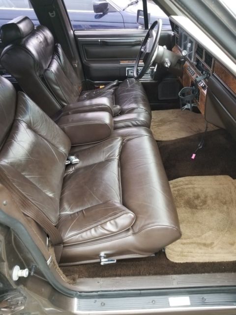 1985 Lincoln Town Car - photo 9