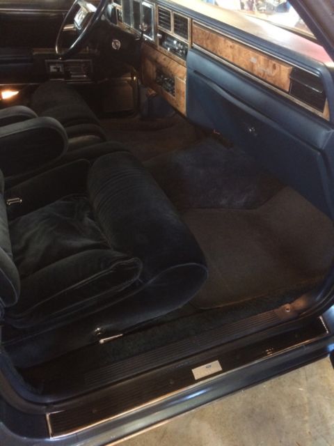 1985 Lincoln Town Car Signature - photo 13