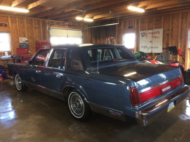 1985 Lincoln Town Car Signature - photo 6