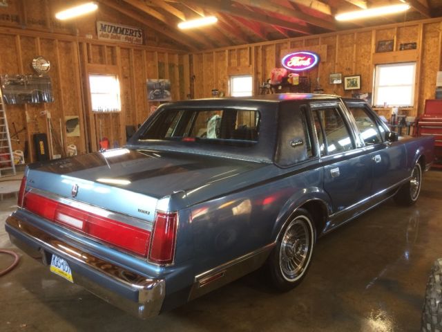 1985 Lincoln Town Car Signature - photo 7