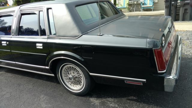 1985 Lincoln Town Car Signature - photo 3