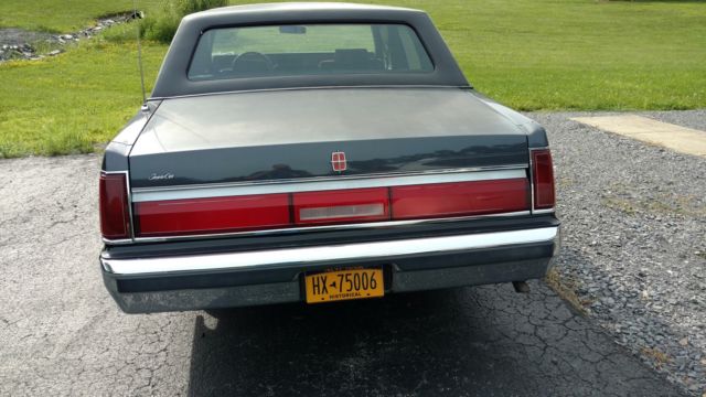1985 Lincoln Town Car Signature - photo 4