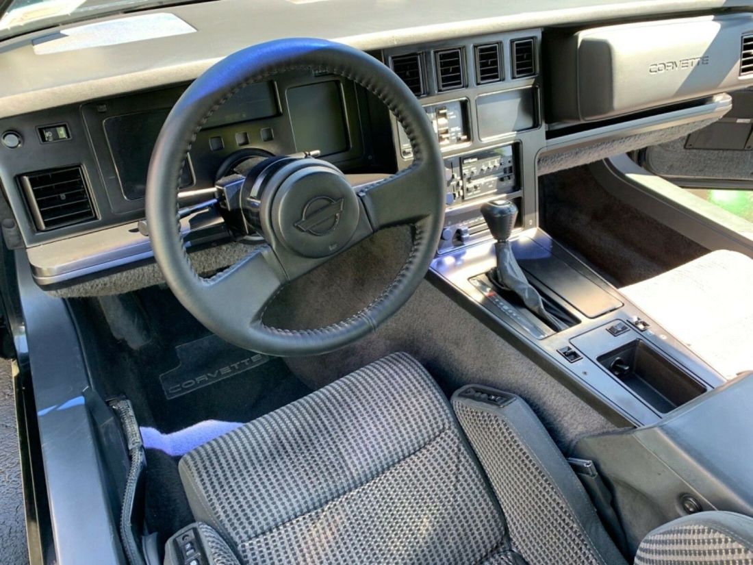 1985 Chevrolet Corvette - photo 10