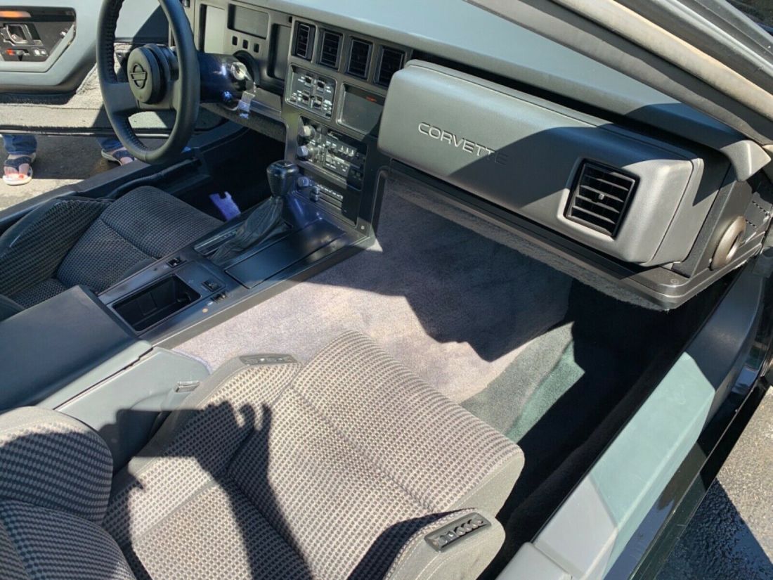 1985 Chevrolet Corvette - photo 9