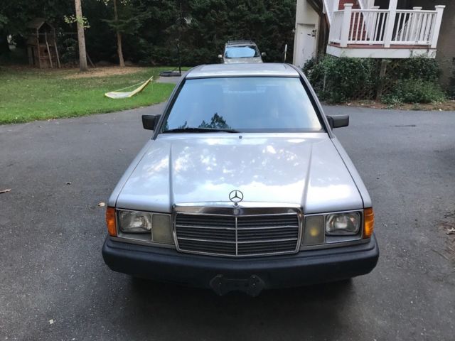1985 Mercedes-Benz 190-Series - photo 3