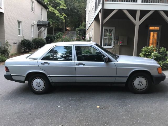1985 Mercedes-Benz 190-Series - photo 5
