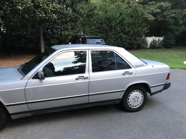 1985 Mercedes-Benz 190-Series - photo 9