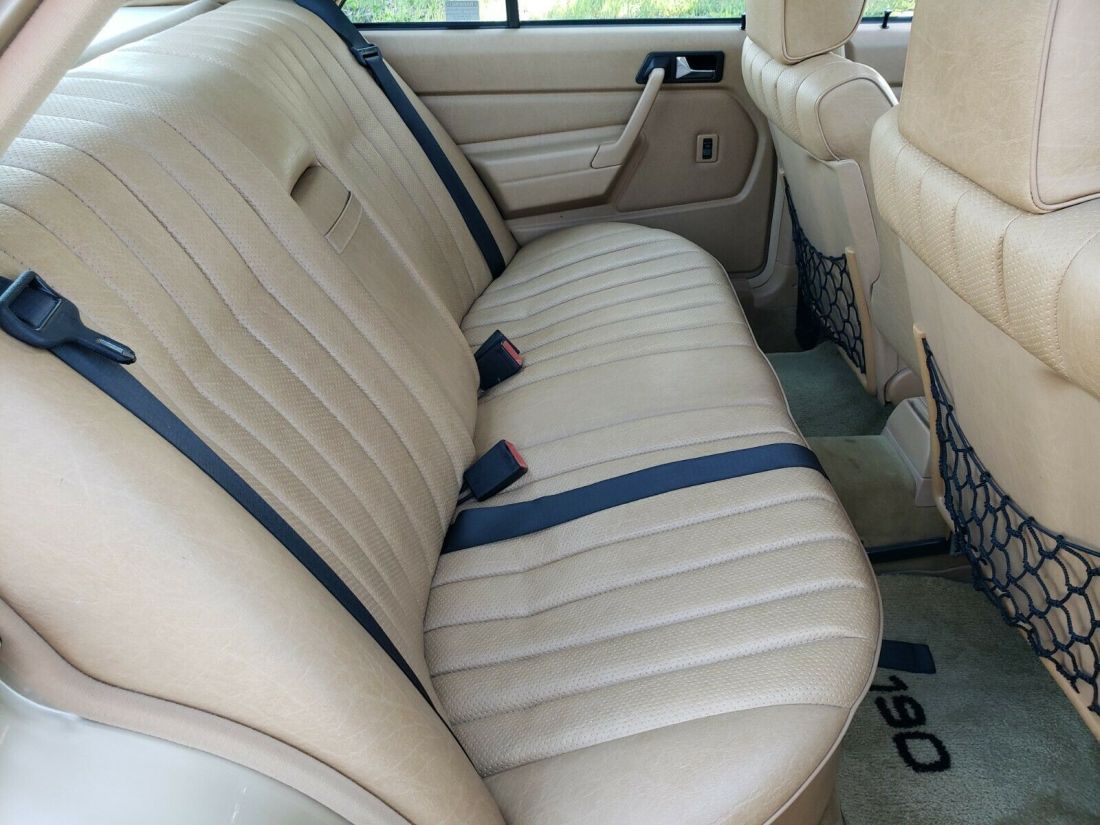 1985 Mercedes-Benz 190-Series - photo 13