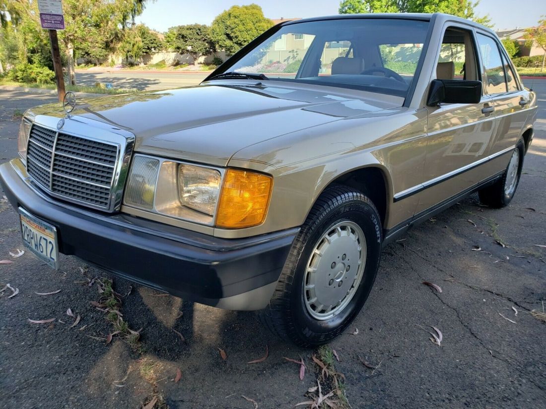 1985 Mercedes-Benz 190-Series - photo 2