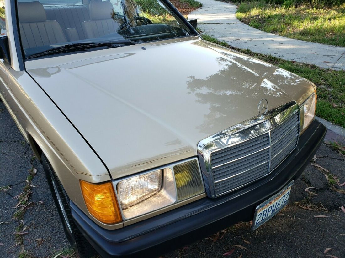 1985 Mercedes-Benz 190-Series - photo 3