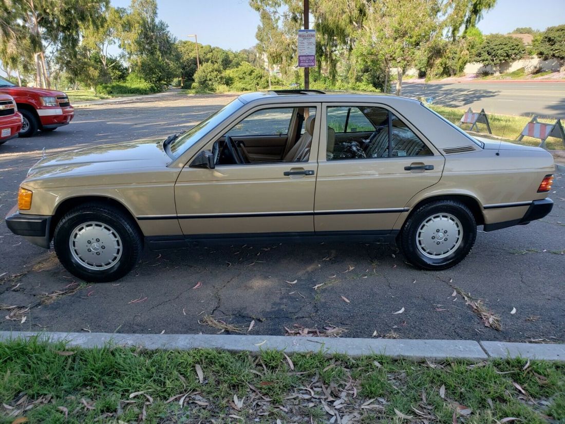 1985 Mercedes-Benz 190-Series - photo 6