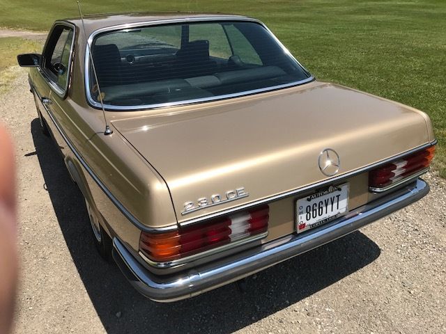 1980 Mercedes-Benz 200-Series 230CE - photo 12