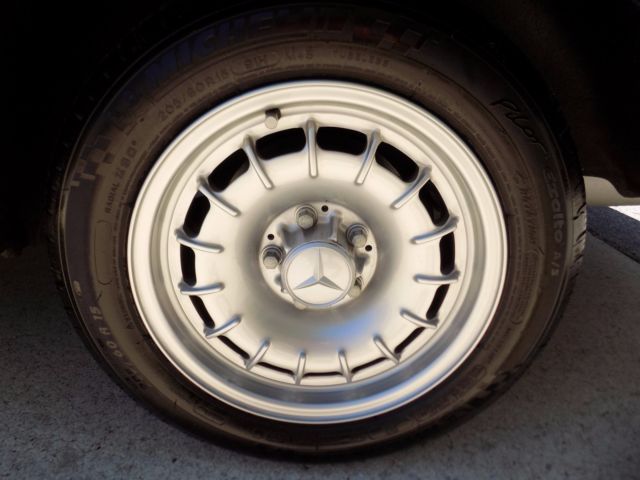 1985 Mercedes-Benz 300-Series 300cd - photo 12
