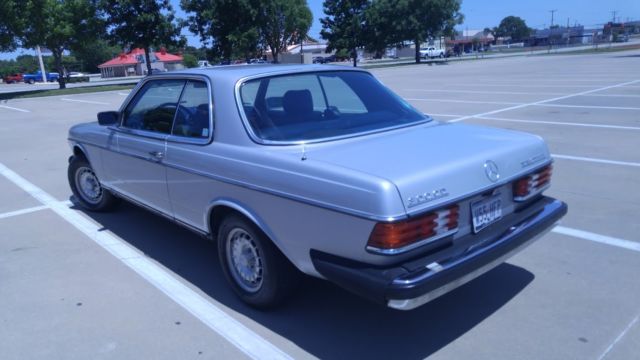 1985 Mercedes-Benz 300-Series Coupe - photo 7
