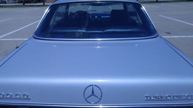 1985 Mercedes-Benz 300-Series Coupe - photo 8