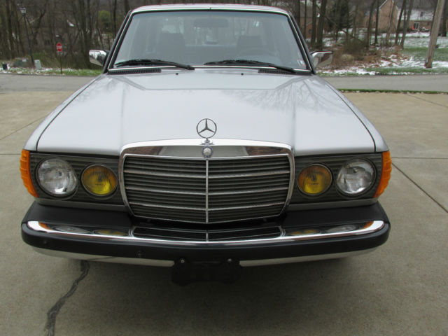 1985 Mercedes-Benz 300-Series - photo 3