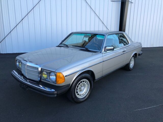 1985 Mercedes-Benz 300-Series - photo 2