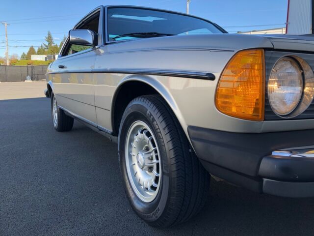 1985 Mercedes-Benz 300-Series - photo 7