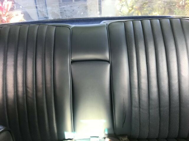 1985 Mercedes-Benz 300-Series 2 door pillar less coupe - photo 5