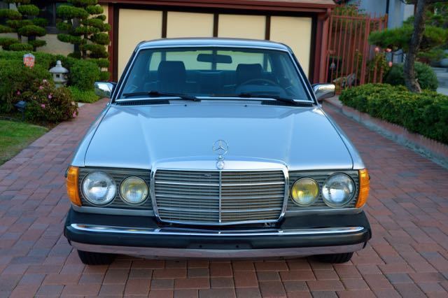 1985 Mercedes-Benz 300-Series turbo diesel 300CD 2 door coupe - photo 3