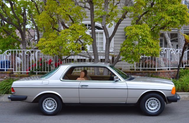 1985 Mercedes-Benz 300-Series - photo 5