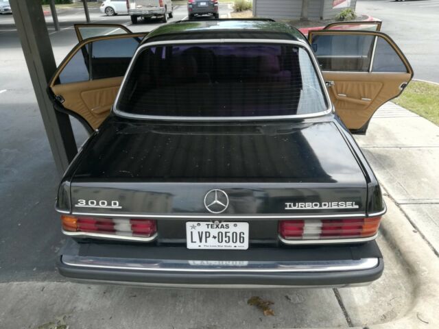 1985 Mercedes-Benz 300-Series - photo 10