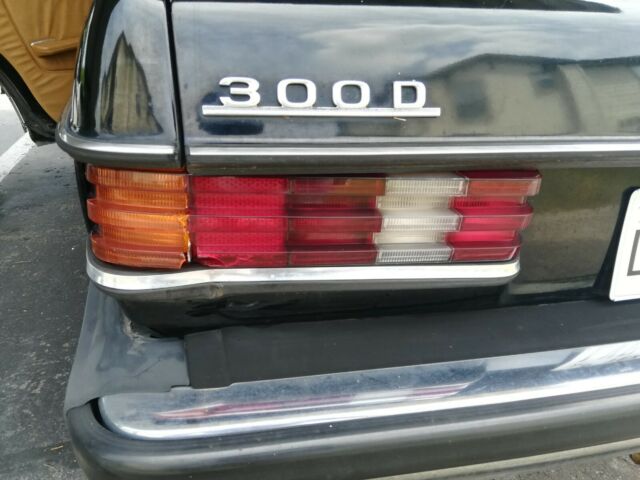 1985 Mercedes-Benz 300-Series - photo 12