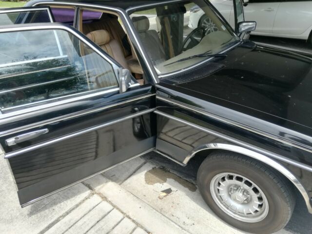 1985 Mercedes-Benz 300-Series - photo 3