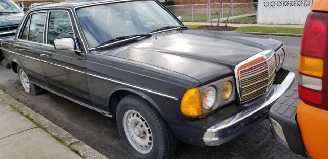 1985 Mercedes-Benz 300-Series 300D TURBO DIESEL